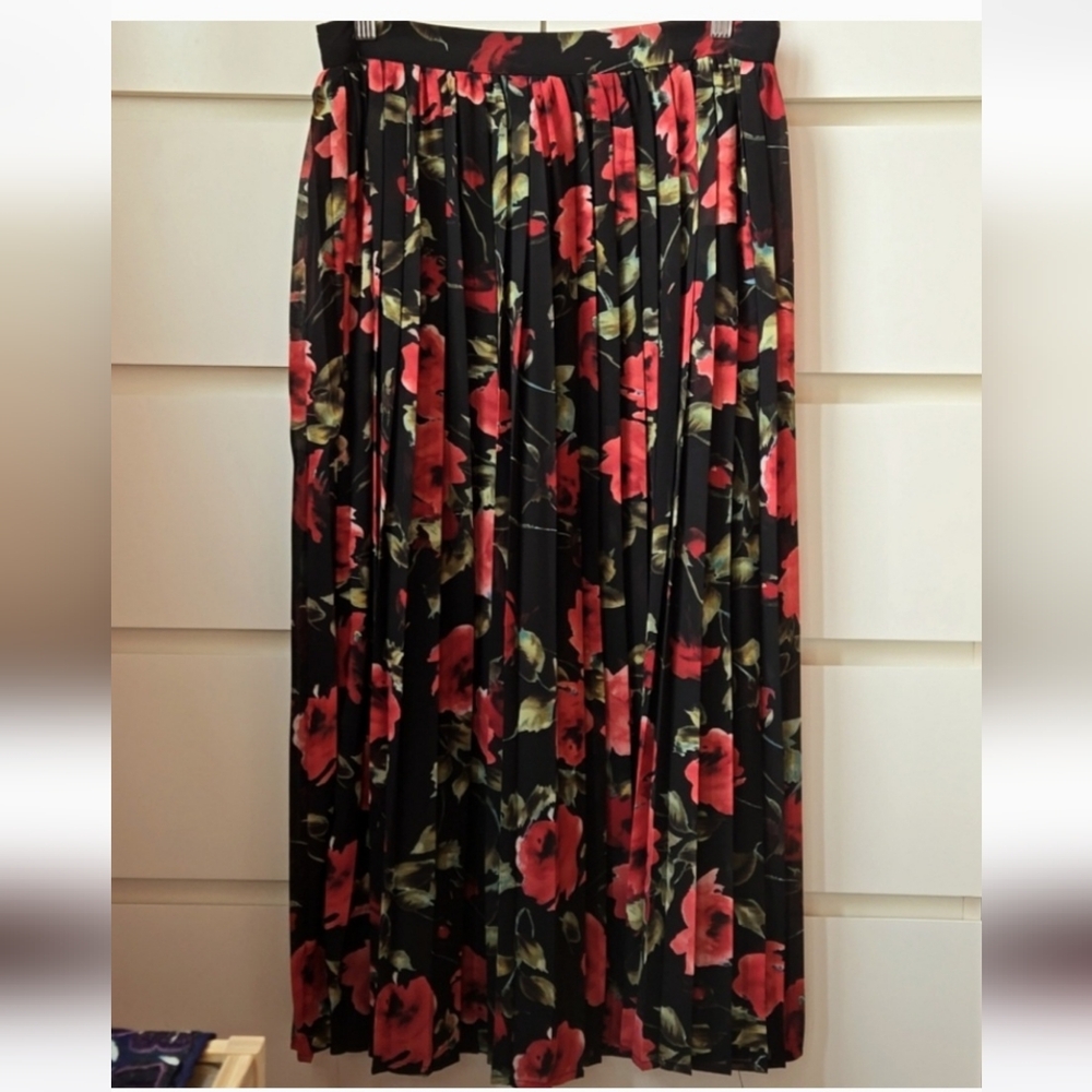 Floral Pleats Midi Skirt